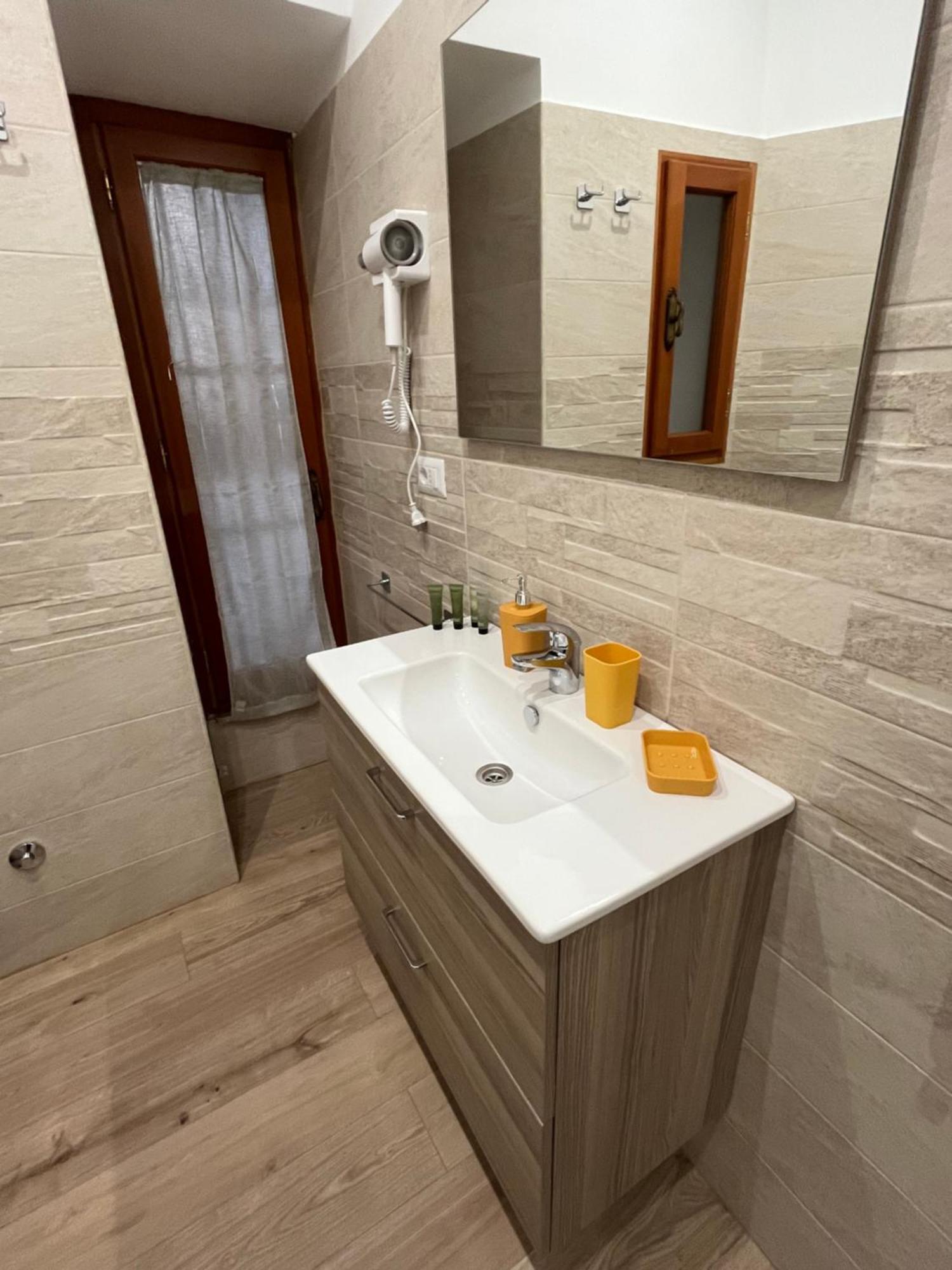 Ottaviano Lodge Рим Экстерьер фото